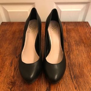 Vince Camuto black leather platform heels 8
